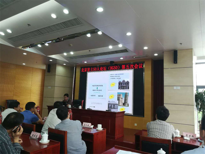 1725611085813589.jpg 94x1_3hzQ2K6paHyrKeWaA.jpg